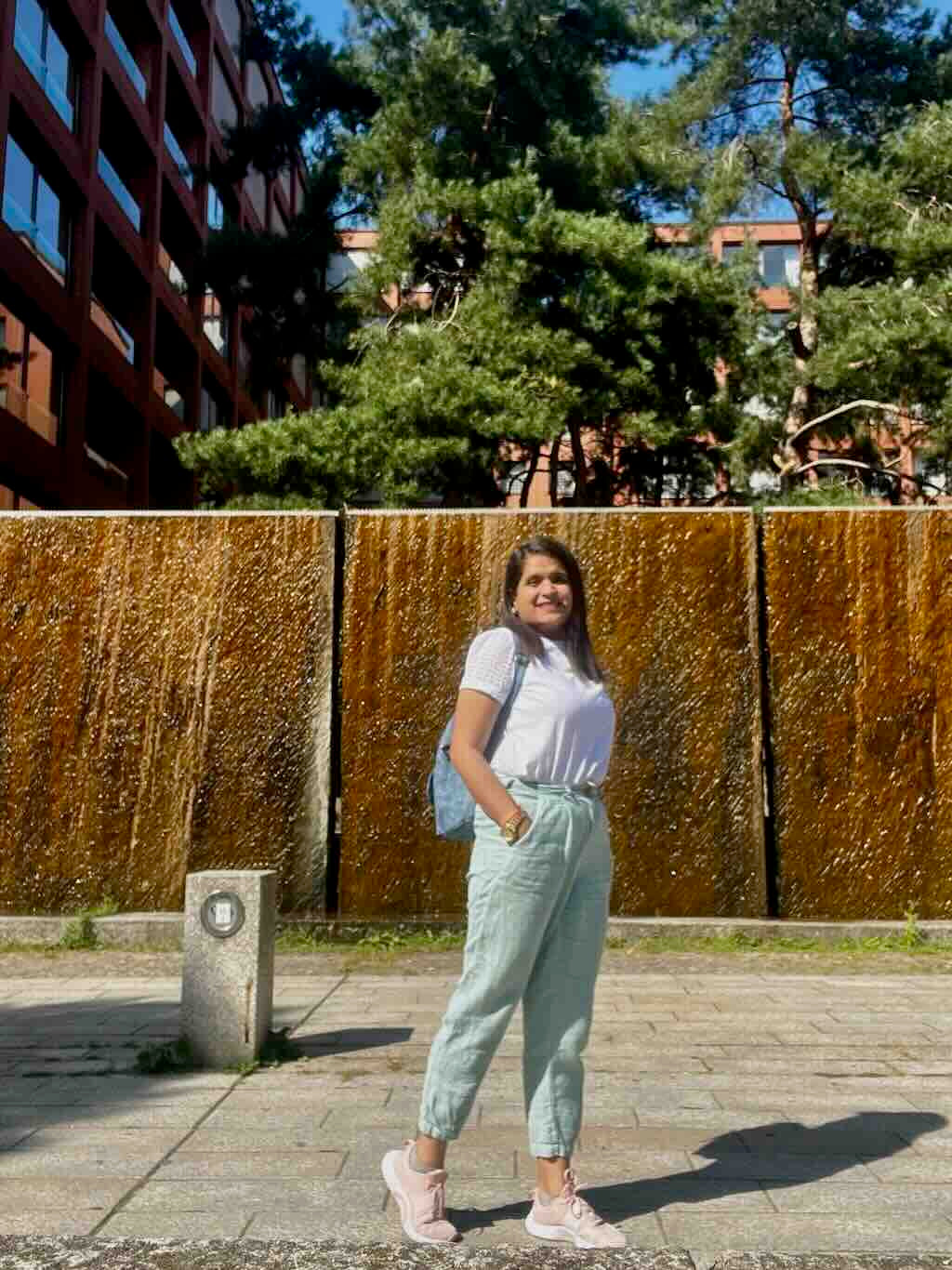 100% Premium Linen Carrot Pant - Women